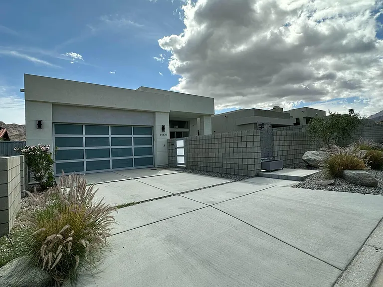 54620 Avenida Juarez — Photo 1