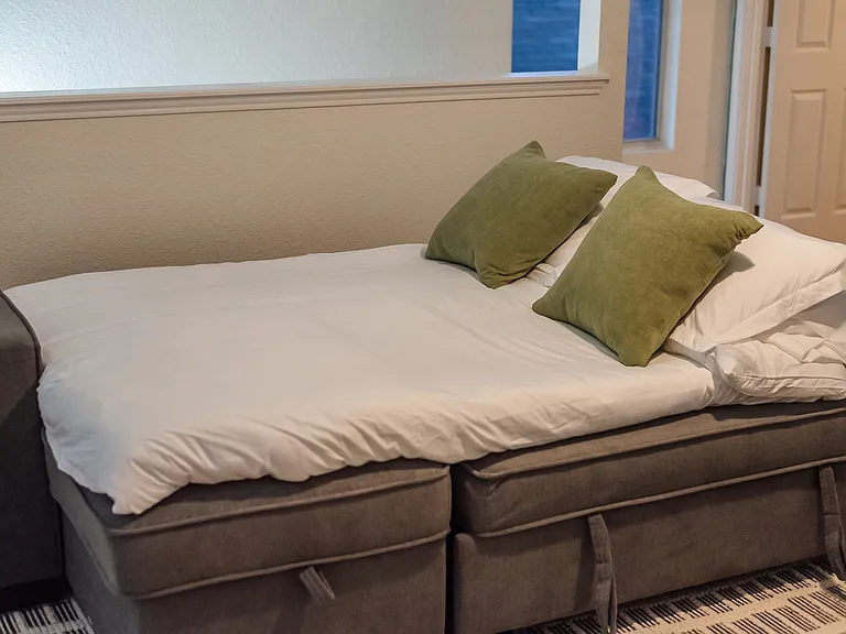 6222 Pepperdine Bay — Photo 22