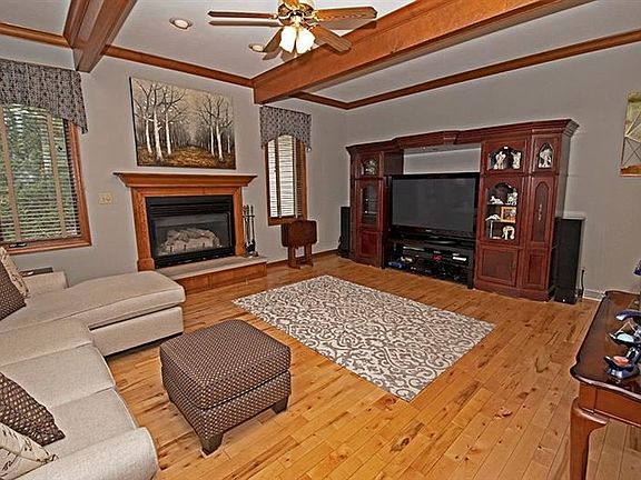 5th image of 331 Deemers Dr