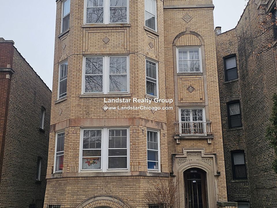 1st image of 6425 N Francisco Ave #3