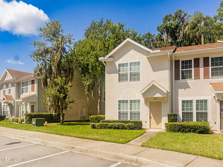 3514 Twisted Tree Ln — Photo 18