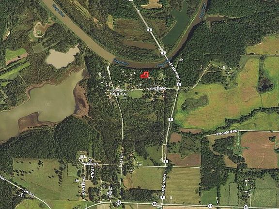 3rd image of 2685 SW Deepwater St
