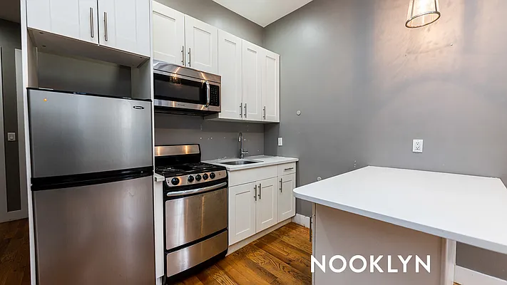 Rented by Nooklyn NYC LLC | media 2