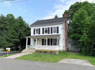 25 Lark St, Washingtonville, NY 10992