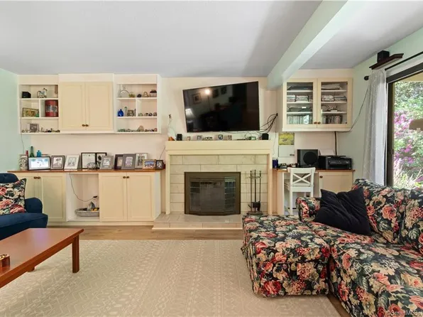 108 Heritage Village #B, Southbury, CT 06488