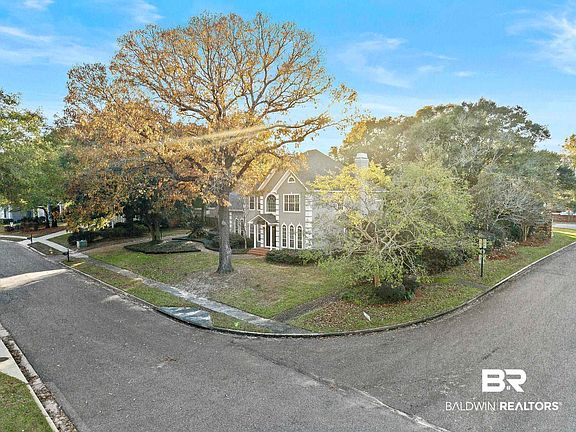 4th image of 2100 Stonebrook Dr W