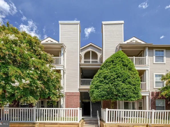 11653 Gas Light Ct #11653F, Reston, VA 20190