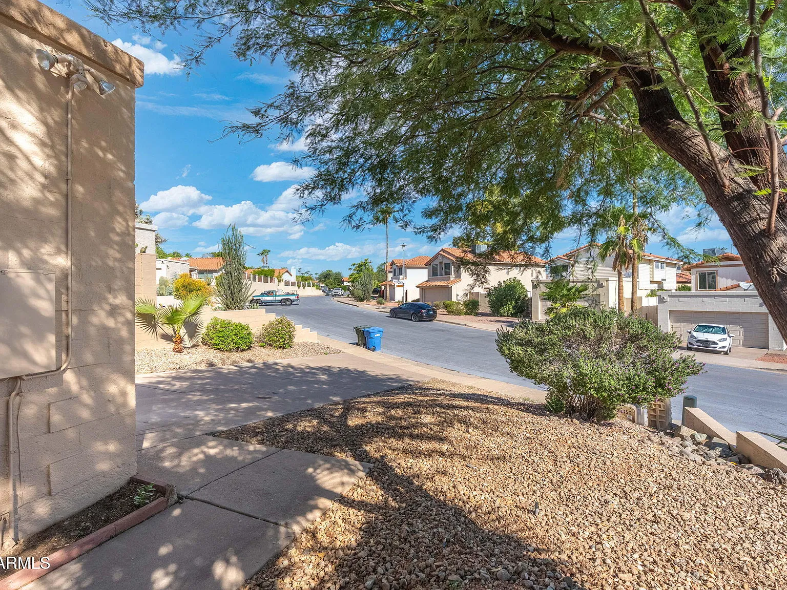 3 bed, 2.0 bath, 1268 sqft, $3,100 — Photo 3