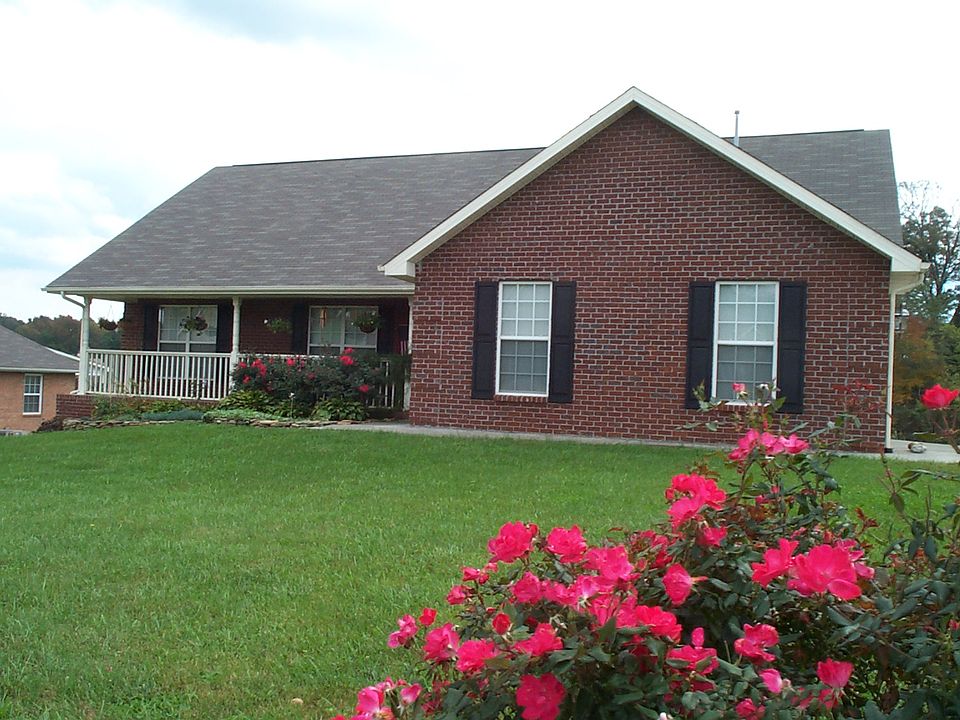 Beautiful home and landscape