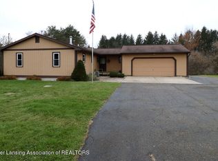 1839 N Michigan Rd, Eaton Rapids, MI 48827