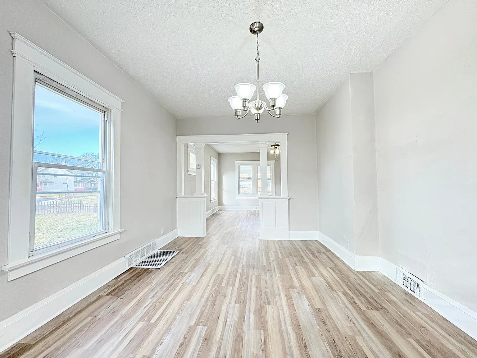 3 bed, 1636 sqft, $1,150 — Photo 2