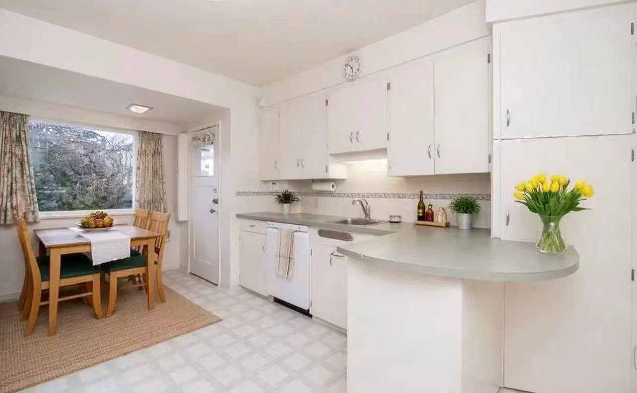 4 bed, 2073 sqft, $5,000 — Photo 4