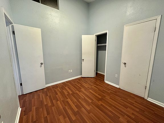 5th image of 811 Vouray Dr APT B