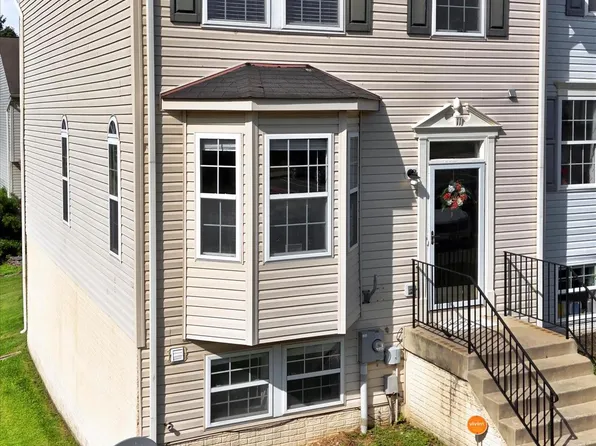 11 Quince Tree Dr, Martinsburg, WV 25403