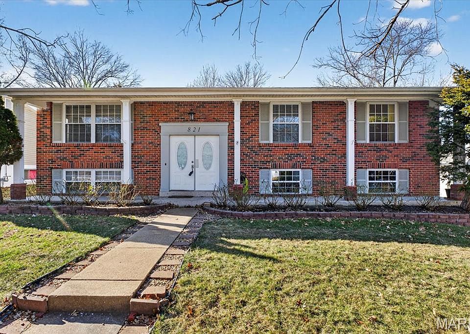 1st image of 821 Courtland Pl