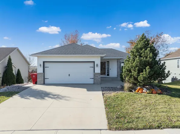 2757 Monroe Dr NW, Rochester, MN 55901