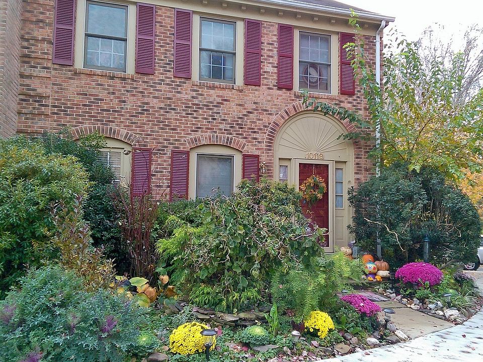 Front in Autumn-xeriscaped