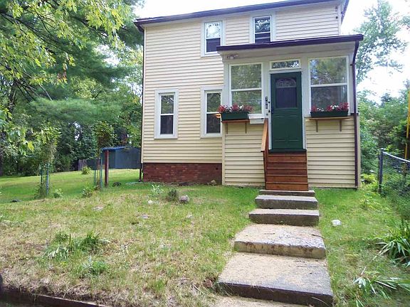 2nd image of 798 Old South Pearl St