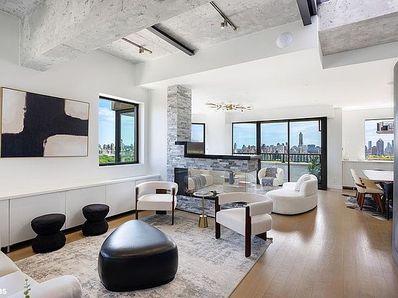3rd image of 22 W 66th St #Penthouse