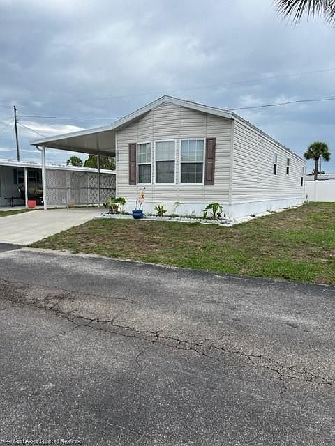 1st image of 1038 W Virginia Dr