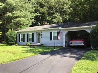 188 Edgewood Dr, Elkin, NC 28621