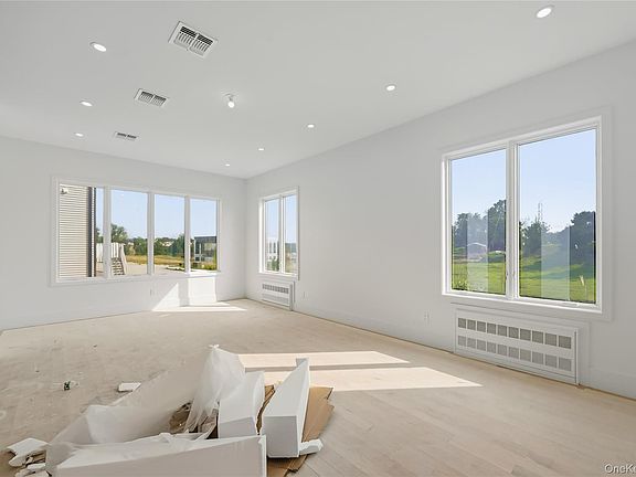 3rd image of 1 Periwinkle Court