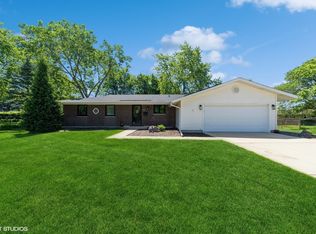 4127 N Firestone Ct, Hoffman Estates, IL 60192