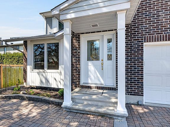 5th image of 13 Valley Ridge St
