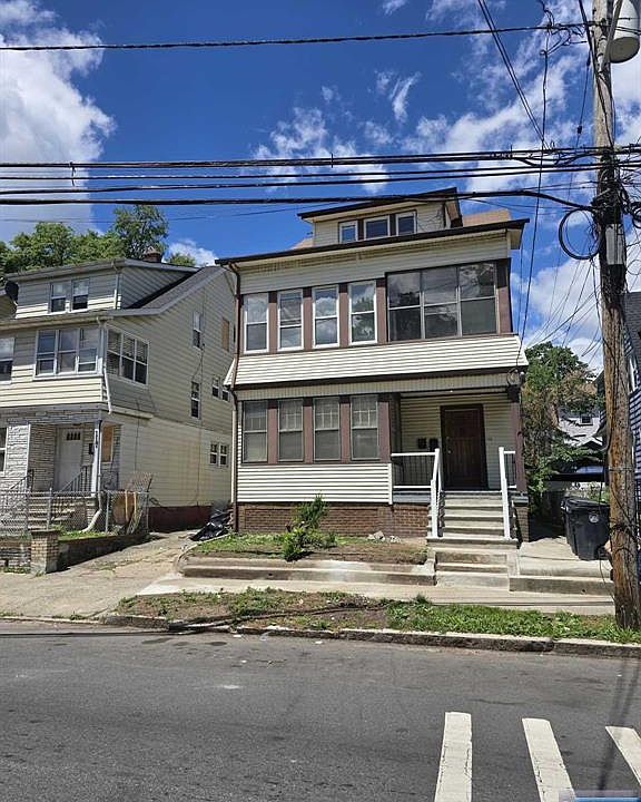 1st image of 113-115 W End Ave