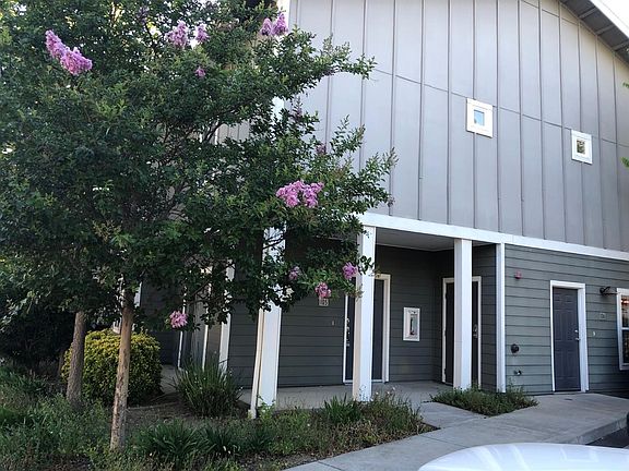 4th image of 1818 Moore Blvd APT 105