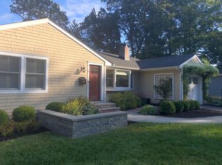 15 Overhill Dr, Madison, NJ 07940