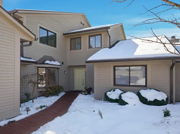 318 Miami Lakes Dr #9, Milford, OH 45150