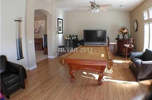 5th image of 980 Armillaria St