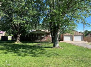 945 Grandiose Dr, Cookeville, TN 38501