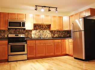 51 N Champlain St #3, Burlington, VT 05401