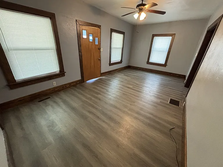 2357 S Smithville Rd — Photo 7