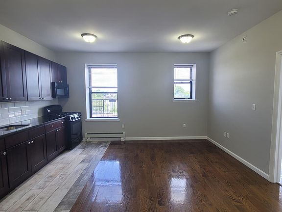 2nd image of 235 Munn Ave #402A