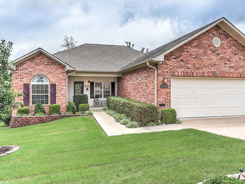 1st image of 128 Westoak Pl