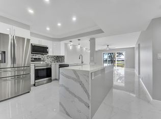 7146 Huntington Ln APT 208, Delray Beach, FL 33446