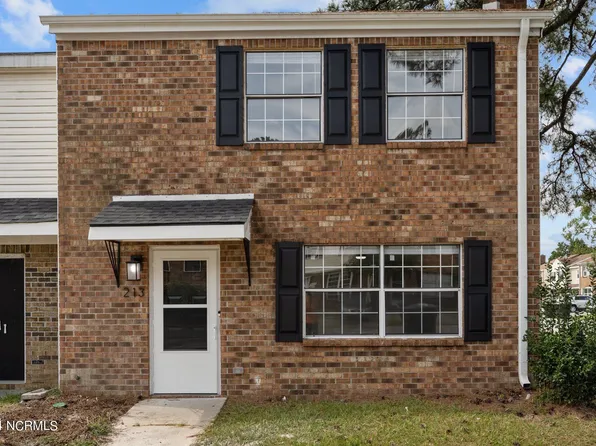 213 Myrtlewood Circle, Jacksonville, NC 28546