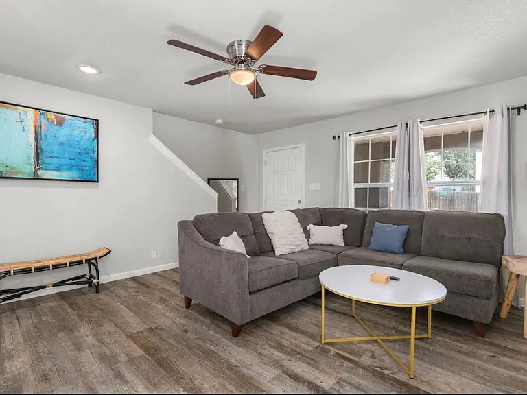 907 Grants Cyn — Photo 4