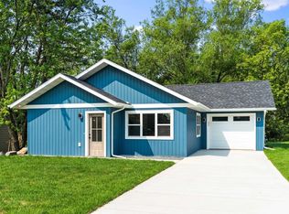 321 S 69th Ave W, Duluth, MN 55807