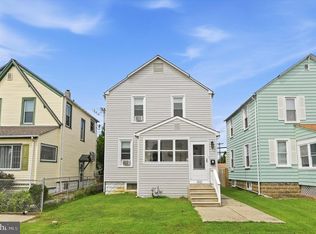 2025 Chestnut St, Holmes, PA 19043