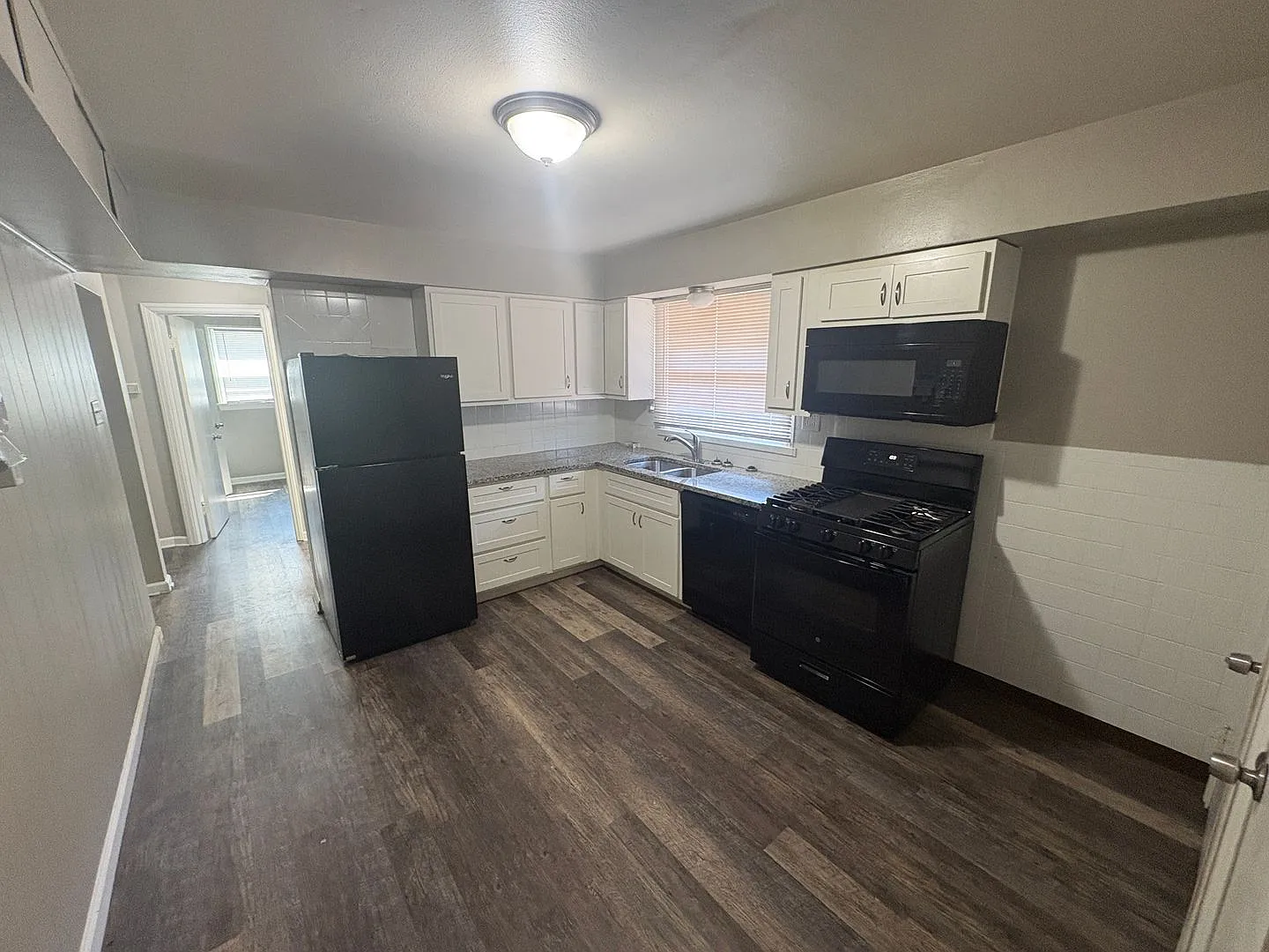 For Rent 565 S. Lafayette Street, Florissant, Mo 63031 — Photo 2
