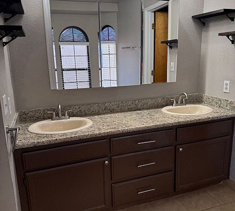 4th image of 4083 Nook Way APT C