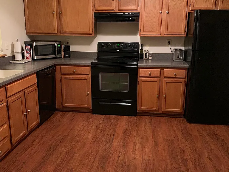 8833 Manahan Dr — Photo 37