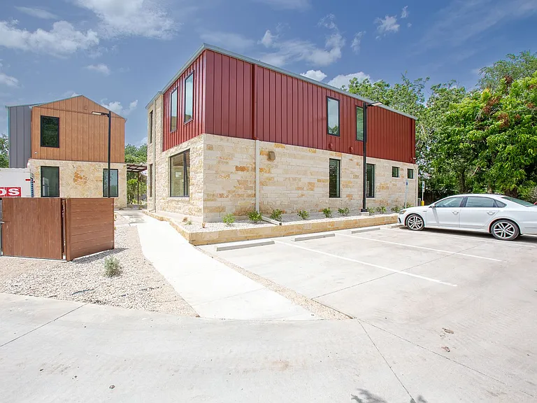 Modern Luxury in San Marcos' Premier Courtyard Community Now Leasing! — Photo 49