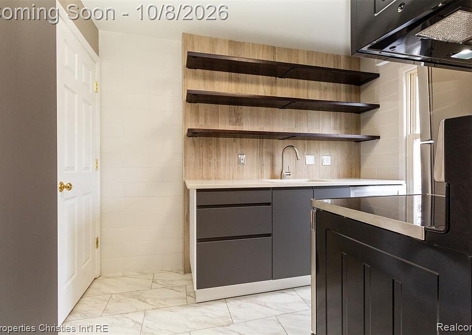 1225 E 4th St, photo 10