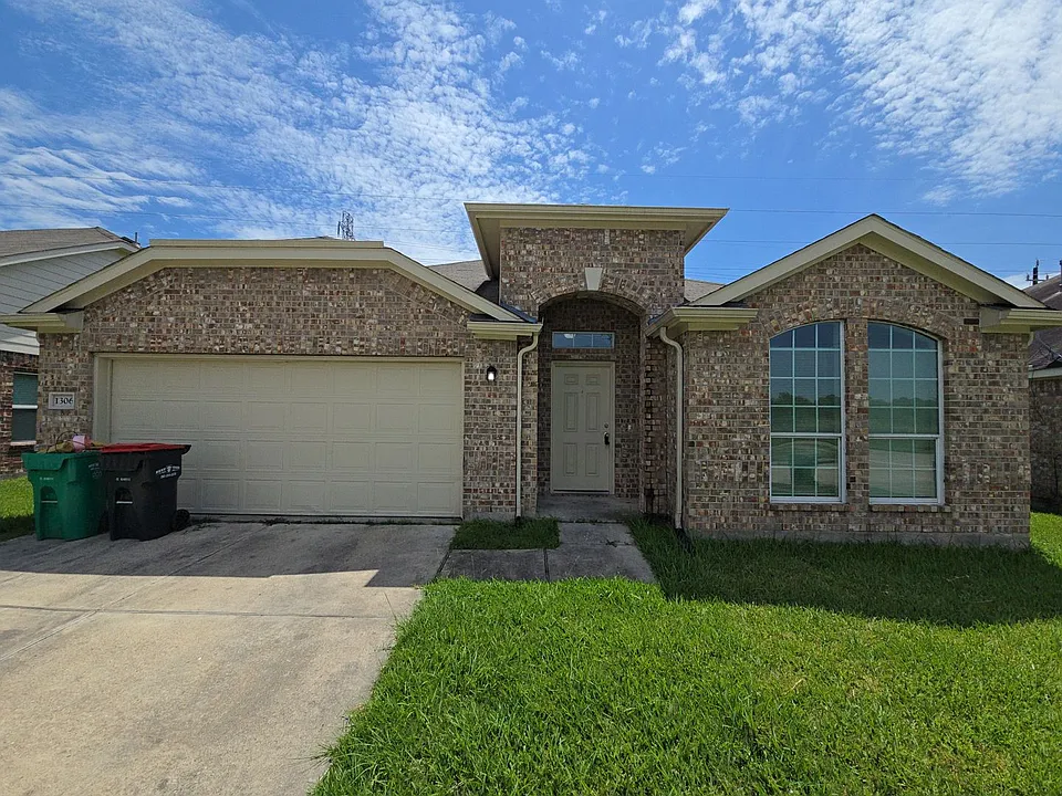 1306 Squire Dr
