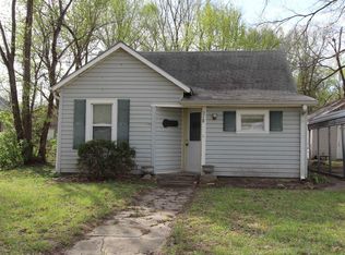 318 12th St, Ogden, KS 66517